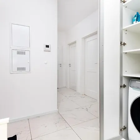 Apartament Garnizon For 6 Guests With Parking & Balcony By Renters *